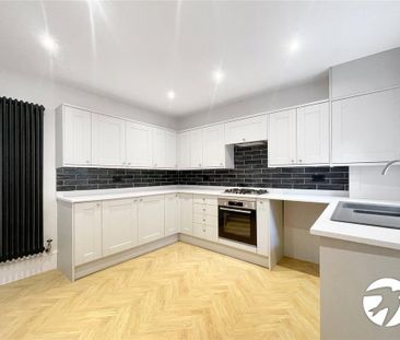 4 bedroom terraced house to rent - Photo 1