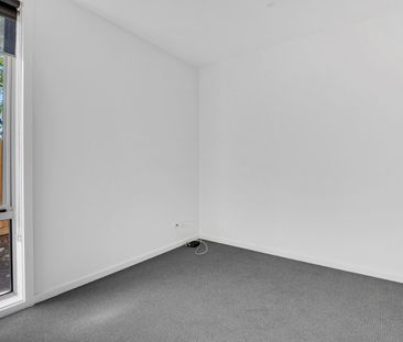 4/31 Cumming Street, Brunswick West VIC 3055 - Photo 4