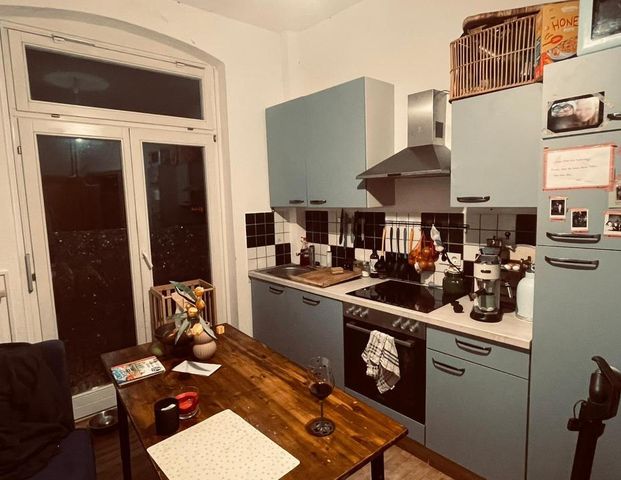 2 Zimmer Wohnung mit 2 Balkonen EBK und Balkonkraftwerk im charmanten Jugenstilhaus - Photo 1