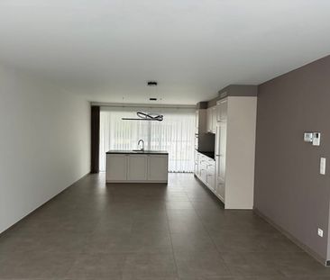 Appartement te huur - Photo 1