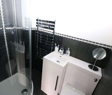 Kingston Avenue, Shoeburyness, Southend-on-sea, Essex, SS3 - Photo 6