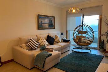 T2 na 1º linha da Praia da Barra com terraço vista mar!