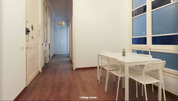 Carrer de Mallorca, Barcelona, Catalonia 08036 - Photo 1