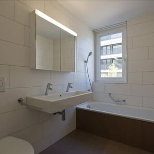 3.5 Zimmer, 77 m², 4. Stock - Foto 2