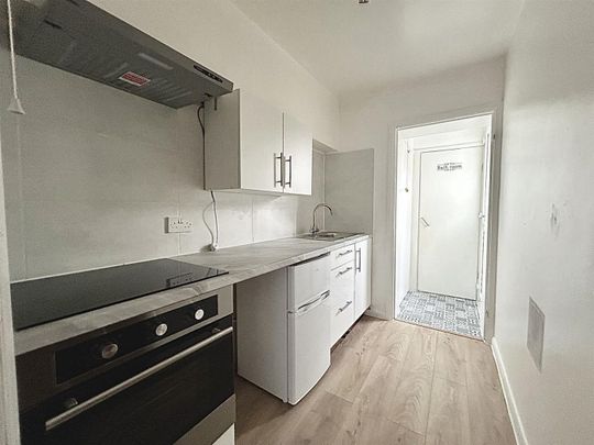 1 Bedroom Maisonette - Garden To Let - Photo 1