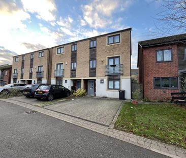 1 bedroom in a house share to rent - Photo 2