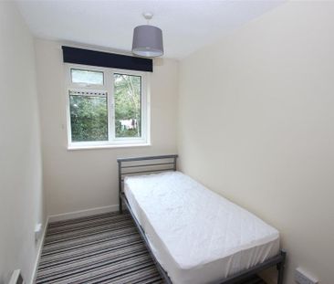 3 bedroom apartment to rent - Photo 6