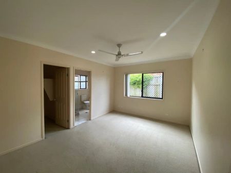 2 Varuna Court, Rothwell QLD 4022 - Photo 4