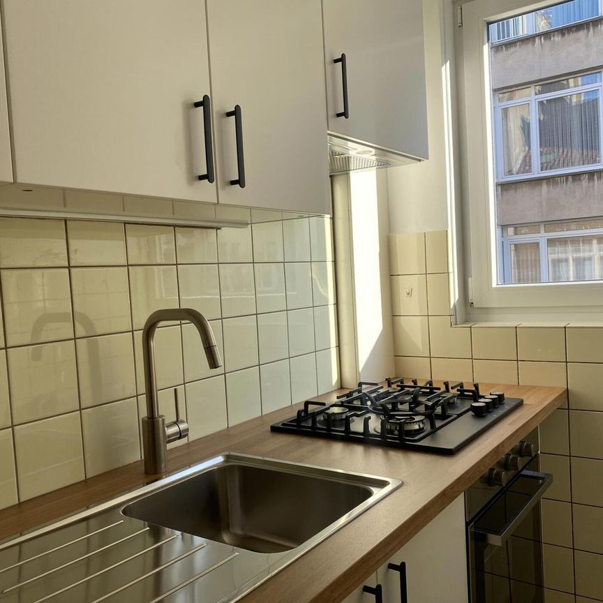 Gezellig en licht appartement in hartje Klein-Antwerpen - Photo 1