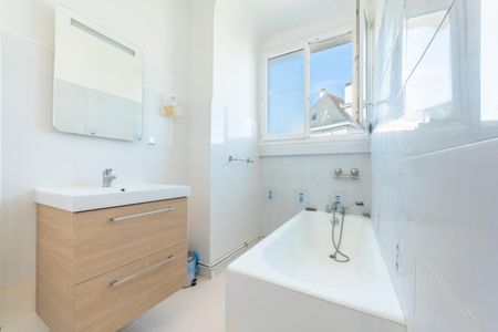 Location Appartement 2 pièces Meublé 52m² NANTES 44000 - Photo 5