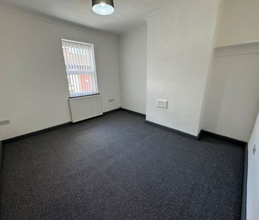 2 Bed Terraced House, Bala Street, L4 - Photo 3