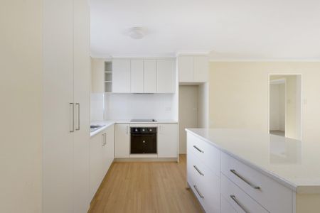 Quiet Apartment in Pearce - Photo 2