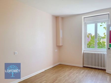 House - Photo 2