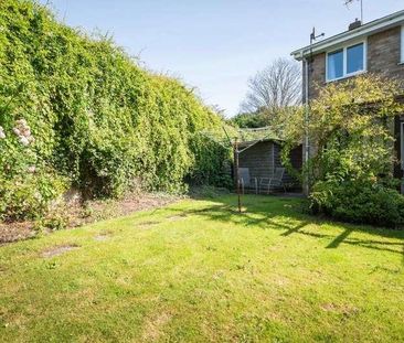 St Michaels Road, Canterbury, CT2 - Photo 2