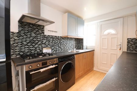 3 bedroom house to rent - Photo 2