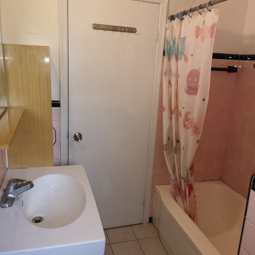 For Lease - 58 Emmeline Crescent Unit# Main, Toronto, Ontario - Photo 1