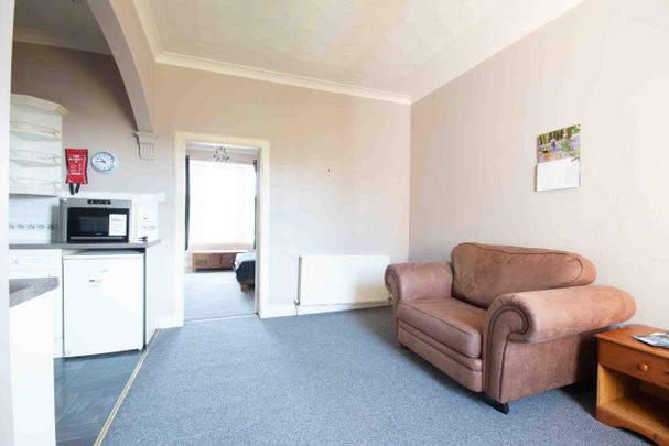 0942L Main Street, Falkirk, FK1 4QJ - Photo 1