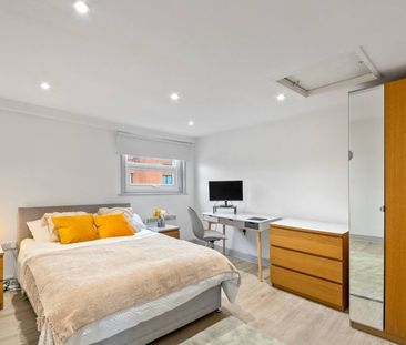 2 Bed Flat, Castle Street, RG1 - Photo 1