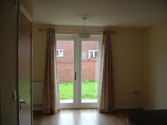 2 bedroom semi-detached house to rent - Photo 1