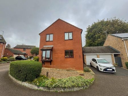 3 bedroom detached house to rent - Photo 3