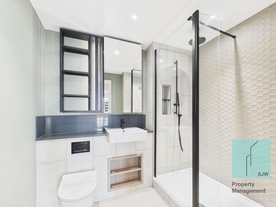 3 bedroom flat to rent - Photo 1