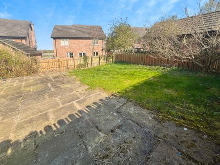 11 Kings Chase, Maze, Lisburn, BT27 5ST - Photo 4