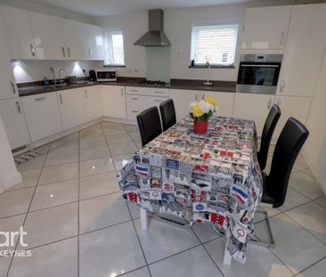 4 bedroom detached house to rent - Photo 3