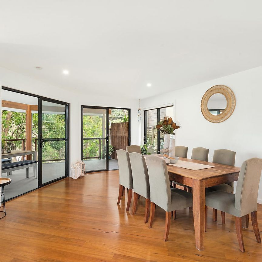 A Luxurious Haven of Light, Space and Serenity - Photo 1