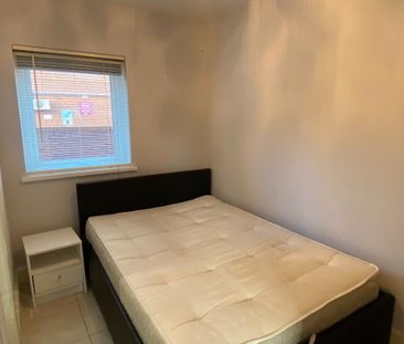 41 Salisbury Court, Dublin Road, Belfast, BT7 1DD - Photo 3