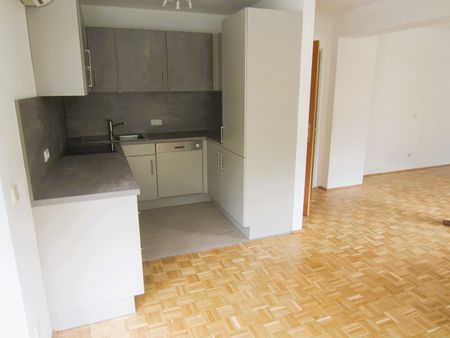 Helle und großzügige 3-Zimmer-Wohnung mit Balkon - Foto 4