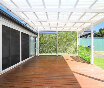 Renovated Two Bedroom Home - Photo 5