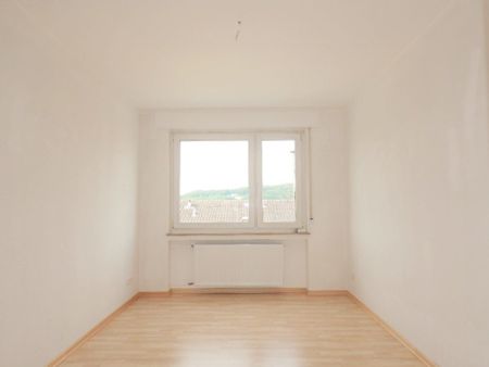 Gepflegte Drei-Zimmerwohnung mit modernem Duschbad und Balkon - Photo 5