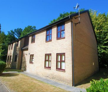 Abenberg Way, Hutton, Brentwood, CM13 - Photo 3