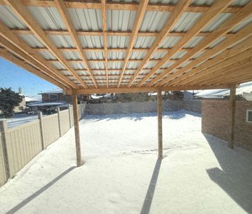 For Lease - 3 Mosswood Lane, Toronto, Ontario - Photo 6