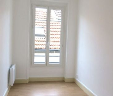 Location Appartement PARIS - - Photo 5