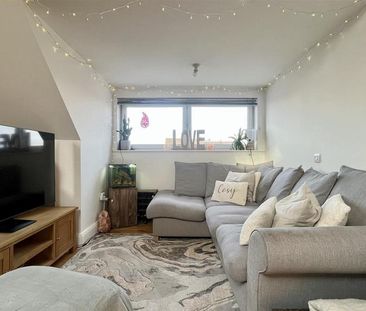 2 bedroom apartment to rent - Photo 3