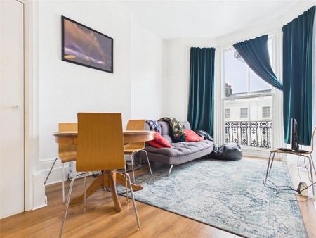 2 bedroom apartment to rent - Photo 4