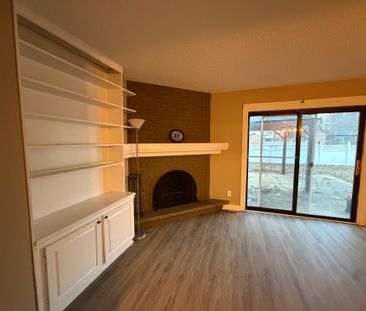 For Lease - 16 Loscombe Drive, Clarington, Ontario - Photo 3