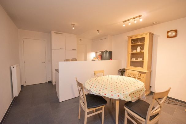 Recente benedenwoning te HUUR in centrum Waregem, 'Residentie Honfleur'. - Photo 1