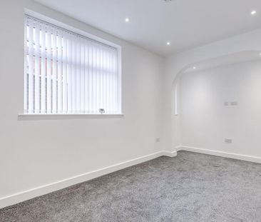 3 bedroom end of terrace house to rent - Photo 4