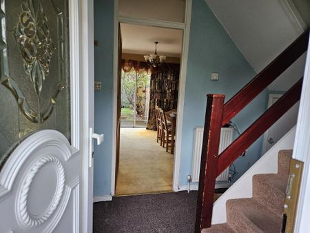 2 bedroom terraced house to rent - Photo 2