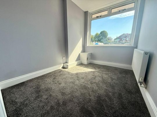 6 bedroom semi-detached house to rent - Photo 1