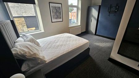 5 bedroom house to rent - Photo 2