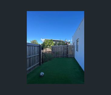 17b/9 Diamond Ave, Kallangur, Qld 4503 - Photo 3