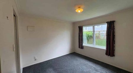 Spacious one bedroom in great location - Photo 5