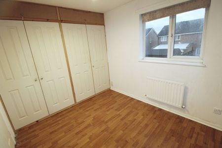 2 Bed Semi-detached house To Rent - Photo 3