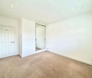 2 bedroom penthouse to rent - Photo 6