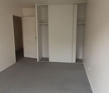 Location Appartement 2 pièces 45m² ISSY LES MOULINEAUX 92130 - Photo 5
