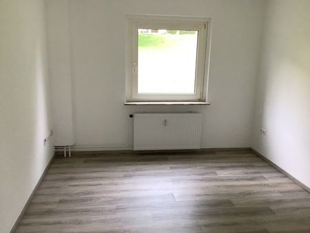 Renovierte 2-Zimmer Wohnung - einziehen und fertig !!! - Foto 4