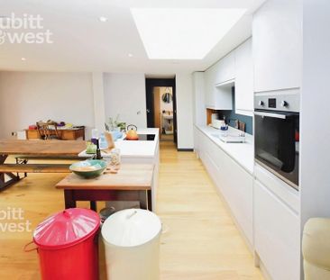 2 bedroom detached bungalow to rent - Photo 1